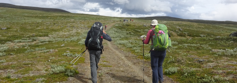 Zwei Pilger im Fjell (Olavsweg)